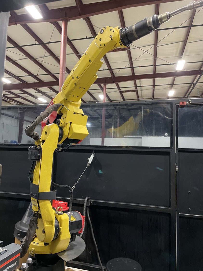 Lincoln Electric Welding Cell With Fanuc ArcMate 100iC R-30iA Robot