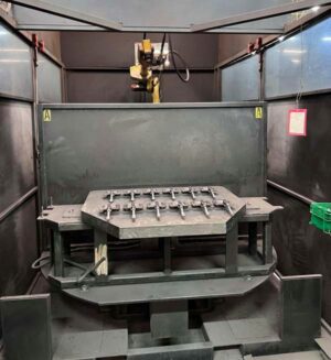 Used Lincoln Electric Welding cell with Fanuc Arcmate welding robot
